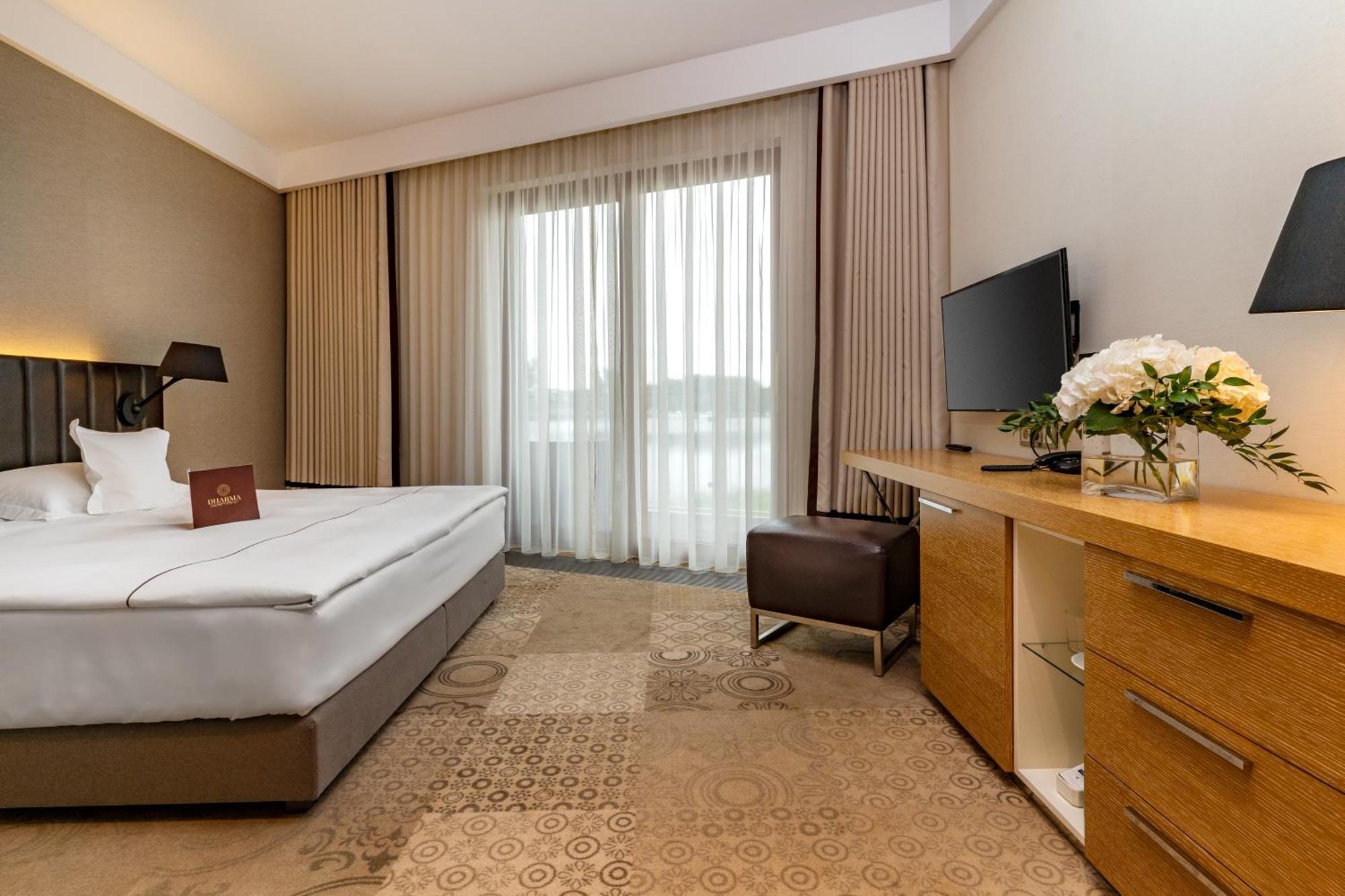 Tiffi Boutique Hotel Opolznevoye Bagian luar foto